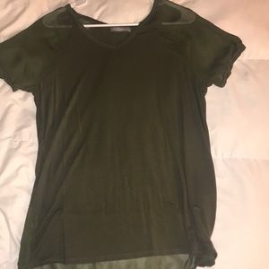 T-shirt with mesh sleeves